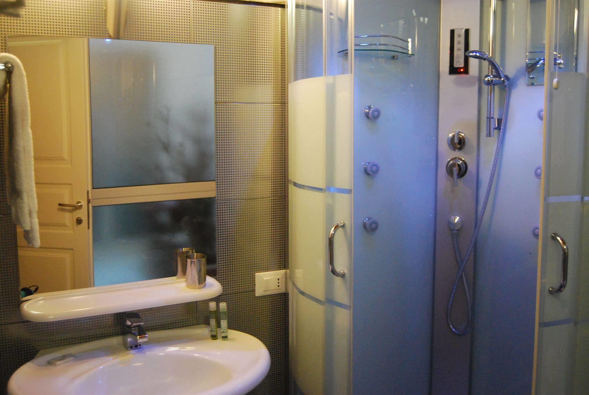 The Place Affittacamere 3*